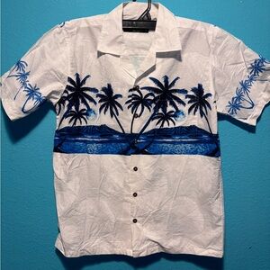 Vintage Y2K Men's Island Vibes Blue and White Shirt Hawaiian. Men’s Medium. New!